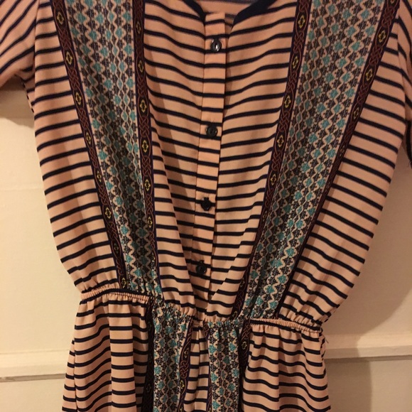 Romper - Picture 2 of 4